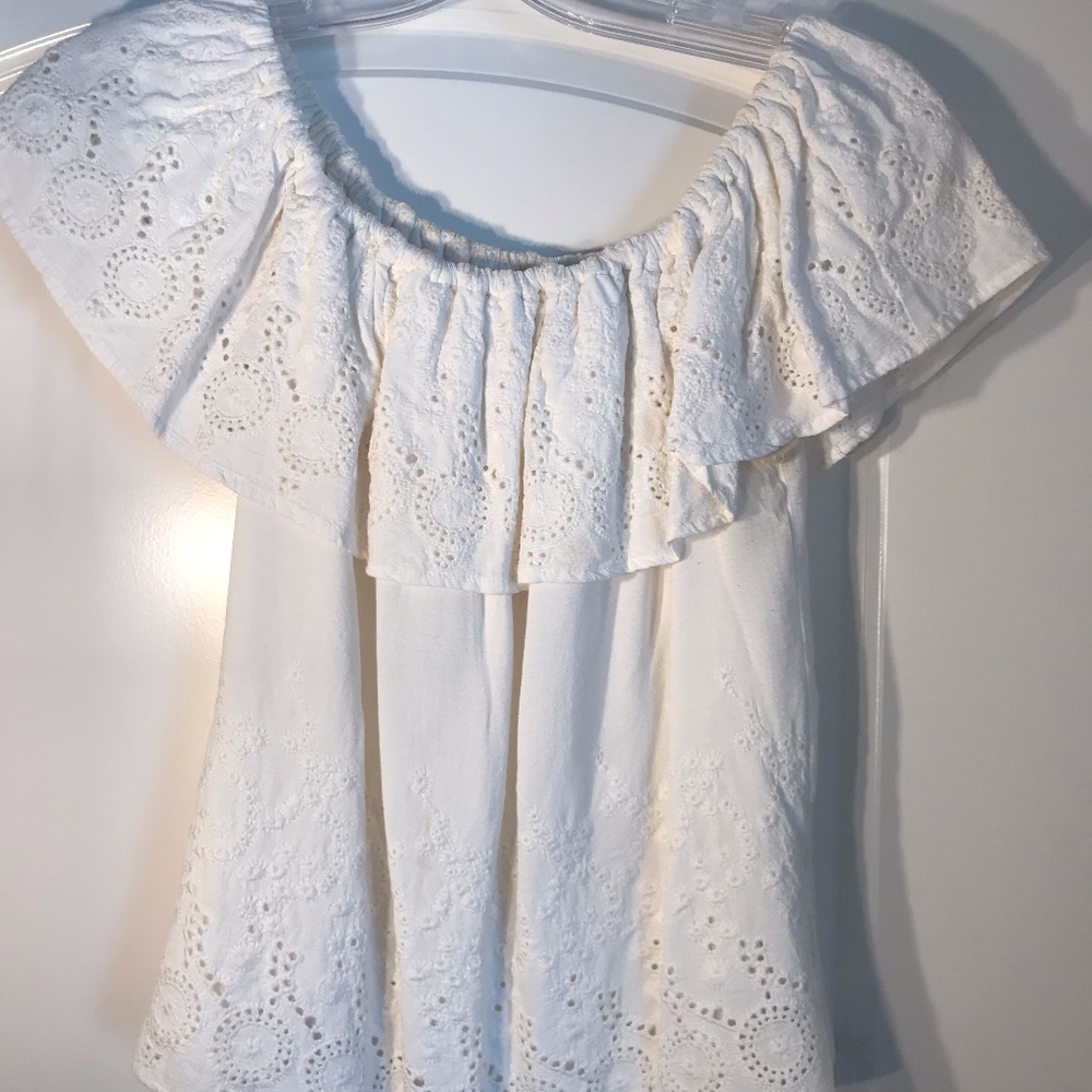 Lucky Brand Over-the-shoulder white flowy top